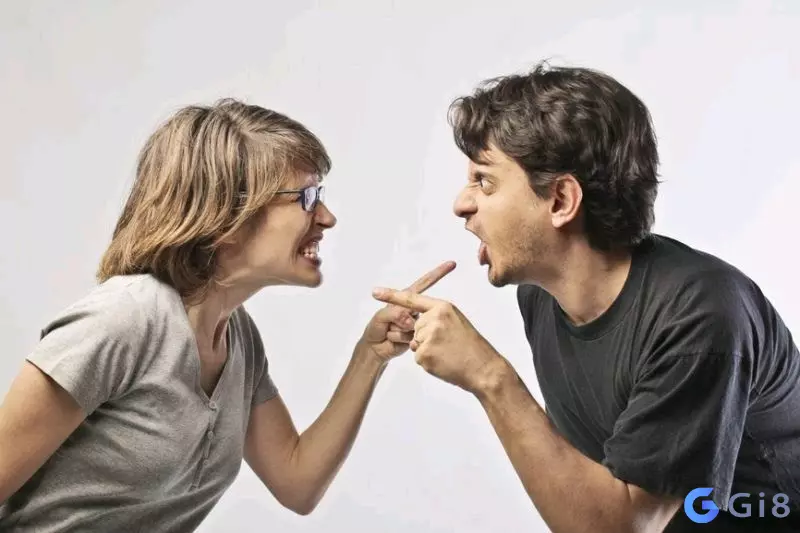 Dự báo mối quan hệ hàng xóm dần xa cách thông qua giấc mơ cãi nhau Mơ thấy cãi nhau dự báo điều gì trong tương lai?