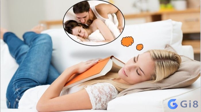 Giấc chiêm bao thấy người yêu củ đang ôm ấp mình. mơ gặp lại người yêu cũ