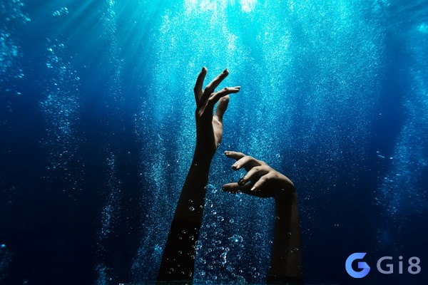 Giải mã giấc mơ thấy người thân chết đuối trên biển mơ thấy người thân chết đuối