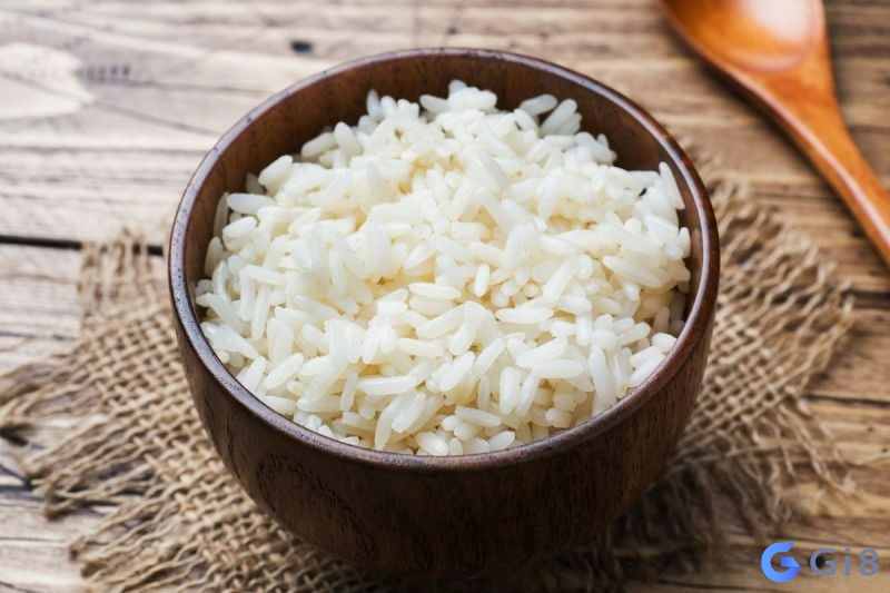 Chiêm bao ăn cơm có sao không? Mơ ăn cơm có ý nghĩa gì?