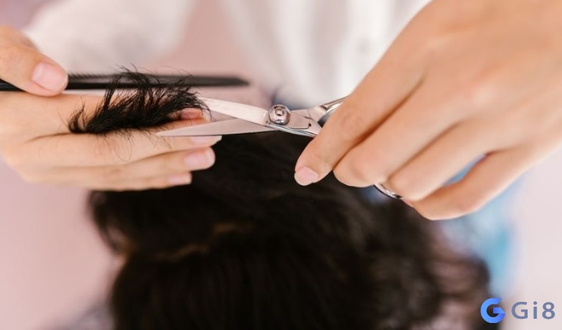 Nằm mơ thấy cắt tóc cho người khác là đàn ông Nằm mơ thấy cắt tóc cho người khác là đàn ông