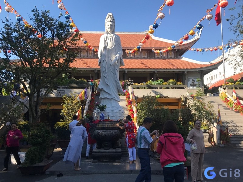 Mơ thấy mình đi chùa thắp hương lễ phật là điềm báo tốt cho sức khỏe Mơ thấy mình đi chùa thắp hương lễ phật là điềm báo tốt cho sức khỏe