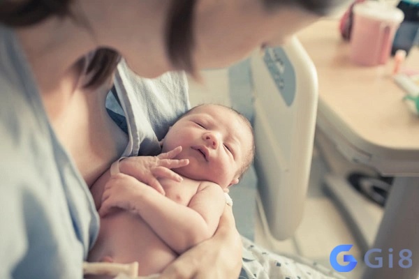 Mơ thấy mình sinh em bé là điềm báo tốt Mơ thấy mình sinh em bé là điềm báo tốt