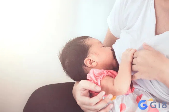 Ngủ mơ thấy con của người lạ đang bú mẹ cho thấy bạn đang gặp phải khó khăn trong chuyện tình cảm Ngủ mơ thấy con của người lạ đang bú mẹ cho thấy bạn đang gặp phải khó khăn trong chuyện tình cảm