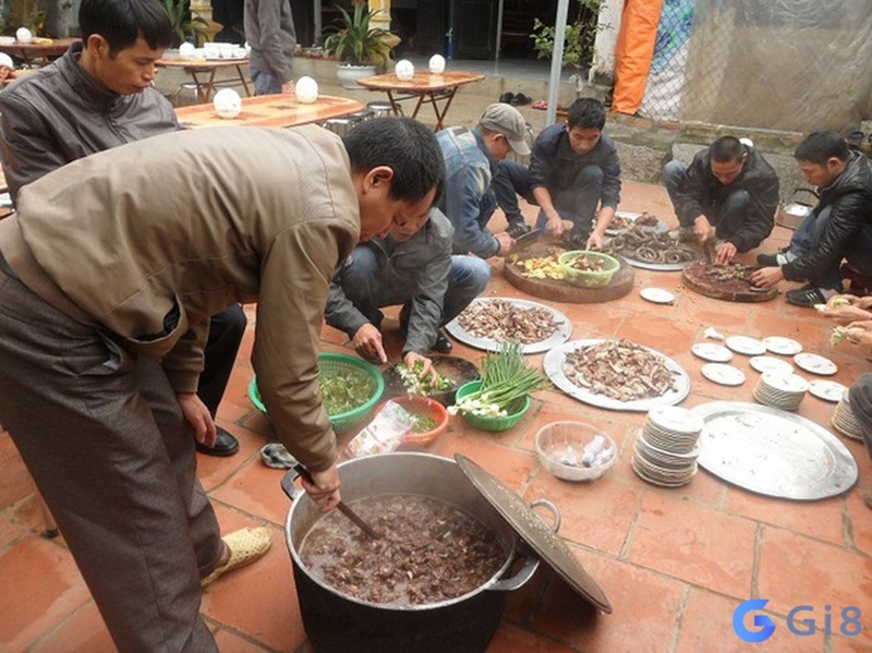 Với giấc mơ làm thịt chó và ăn cùng người lạ, bạn sẽ gặp được người giúp gỡ rối những vấn đề khó giải quyết hiện tại Với giấc mơ làm thịt chó và ăn cùng người lạ, bạn sẽ gặp được người giúp gỡ rối những vấn đề khó giải quyết hiện tại