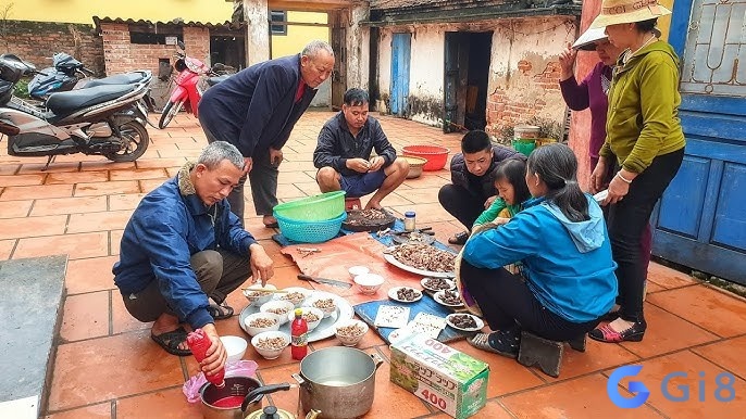 Ngủ mơ thấy người lạ ăn thịt chó cho thấy nhiều người đang dòm ngó và muốn cạnh tranh với bạn Ngủ mơ thấy người lạ ăn thịt chó cho thấy nhiều người đang dòm ngó và muốn cạnh tranh với bạn