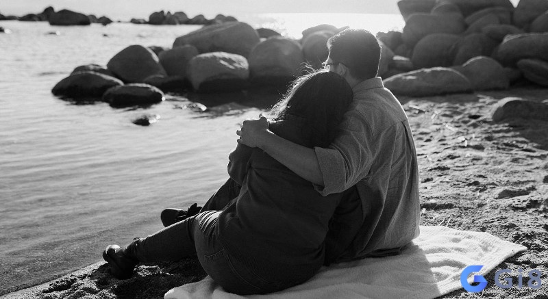 Giải mã hình ảnh mình ôm gái xuất hiện trong giấc mơ cùng Gi88 Giải mã hình ảnh mình ôm gái xuất hiện trong giấc mơ cùng Gi88