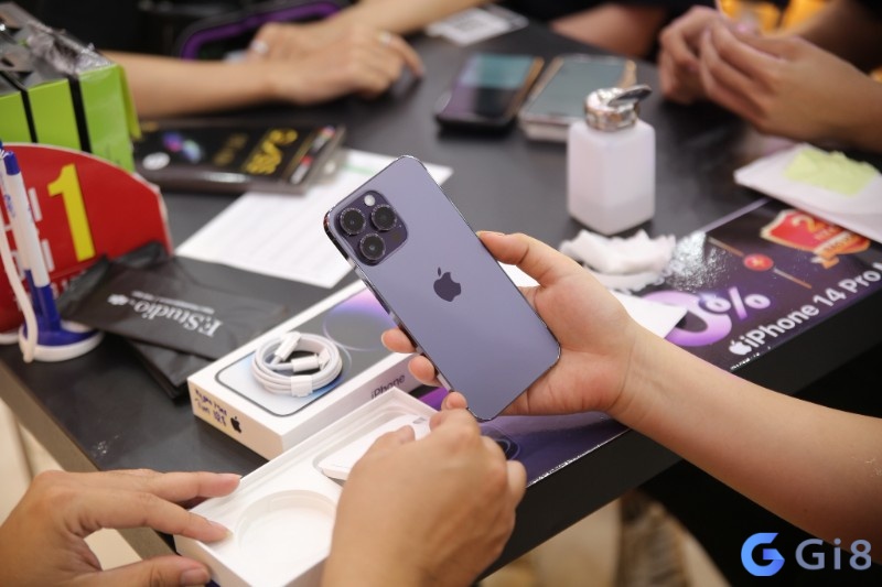 Giải mã mơ mua điện thoại mới tùy vào bối cảnh chiêm bao Giải mã mơ mua điện thoại mới tùy vào bối cảnh chiêm bao
