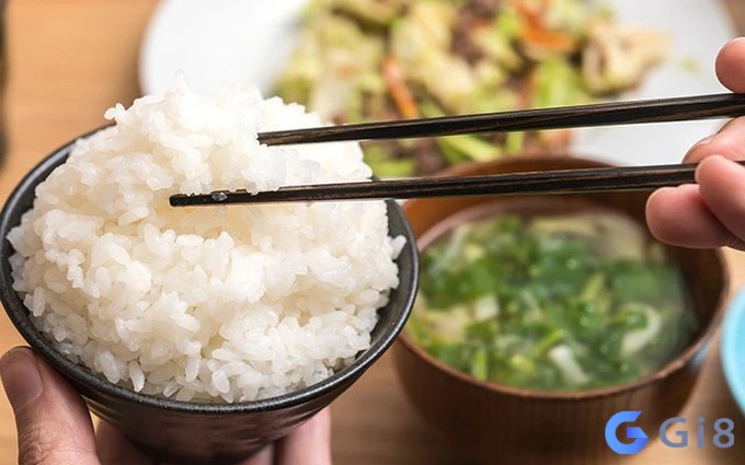 Mộng thấy ăn cơm trắng phản ánh sự lương thiện và tinh trắng của tâm hồn bạn Mộng thấy ăn cơm trắng phản ánh sự lương thiện và tinh trắng của tâm hồn bạn