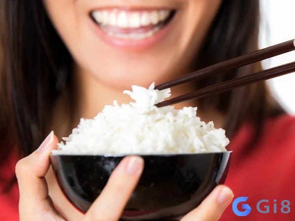 Ngủ chiêm bao thấy ăn cơm là lời nhắc nhờ bạn nên dành thời gian cho gia đình Ngủ chiêm bao thấy ăn cơm là lời nhắc nhờ bạn nên dành thời gian cho gia đình