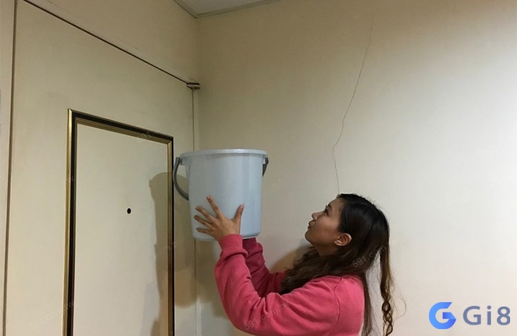 Mơ thấy nhà người khác bị dột là giấc mơ không mấy tích cực Mơ thấy nhà người khác bị dột là giấc mơ không mấy tích cực