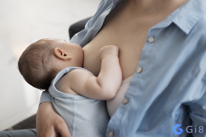 Mơ thấy cho con nhà người khác bú là thông điệp tài lộc Mơ thấy cho con nhà người khác bú là thông điệp tài lộc