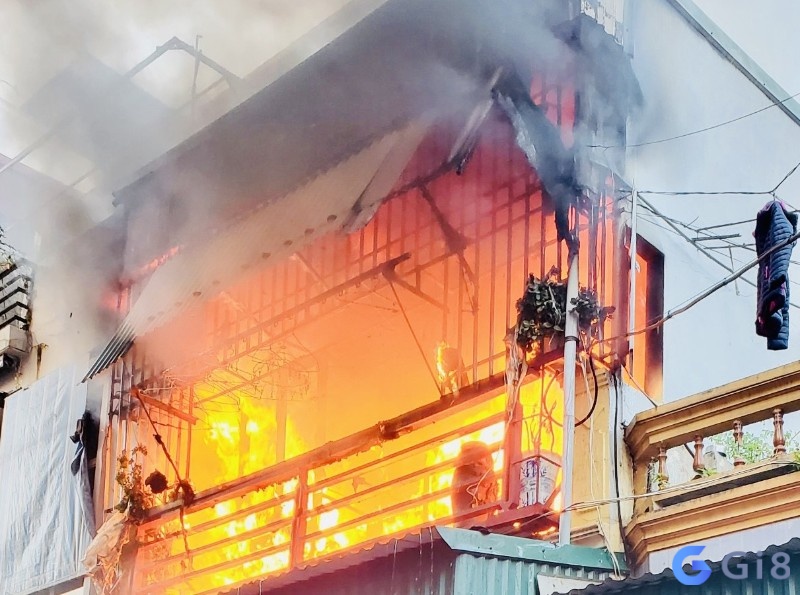 Mơ thấy nhà hàng xóm bị cháy cho biết bạn sắp nhận được tin tốt về công danh và tài lộc Mơ thấy nhà hàng xóm bị cháy cho biết bạn sắp nhận được tin tốt về công danh và tài lộc