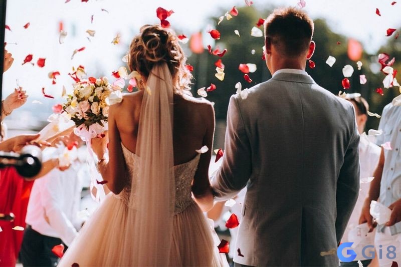 Ngủ mơ thấy đi đám cưới người yêu cũ cho thấy bạn đang có nhiều nỗi buồn Ngủ mơ thấy đi đám cưới người yêu cũ cho thấy bạn đang có nhiều nỗi buồn