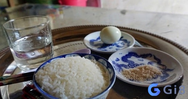 Ý nghĩa của mâm cơm cúng có quả trứng khá thú vị Mơ thấy ổ trứng gà - có ý nghĩa gì liên quan tới thờ cúng hay không?