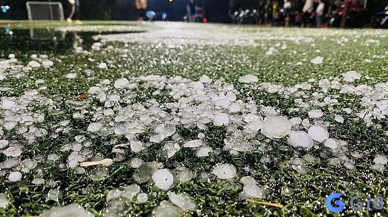Mơ thấy mưa đá mang tới nhiều dự báo tương lai khác nhau Mơ thấy mưa đá mang tới nhiều dự báo tương lai khác nhau