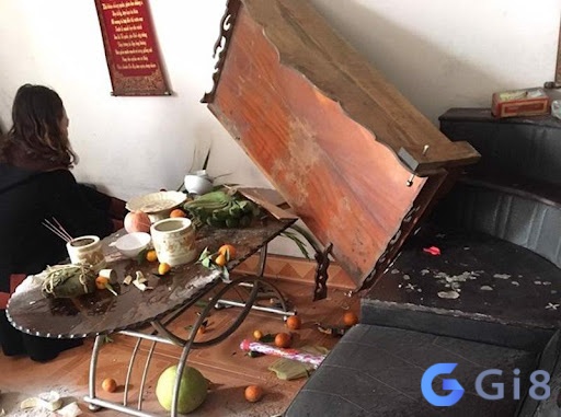 Mơ thấy bàn thờ bị sập là điềm xui rất kinh khủng Chiem bao thay ban tho bị sập là điềm xui rất kinh khủng