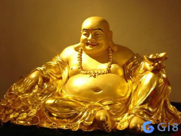 Phật Di Lặc là một vị phật với khuôn mặt tươi cười, vui vẻ mơ thấy tượng phật Di Lặc là một vị phật với khuôn mặt tươi cười, vui vẻ