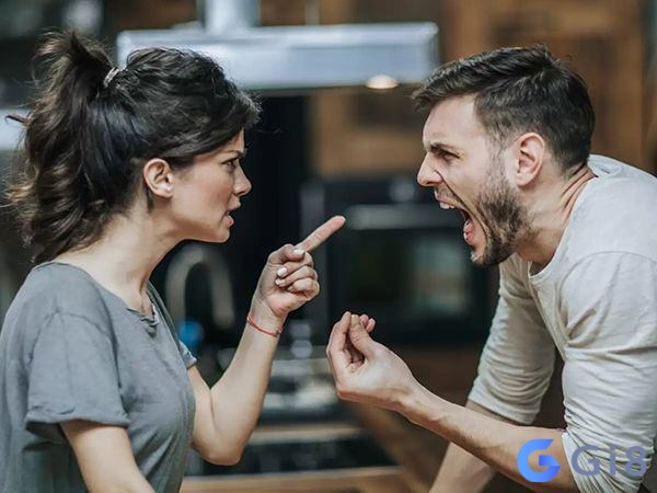 Mo cai nhau với người yêu dự báo các biến động trong mối quan hệ Mo cai nhau với người yêu dự báo các biến động trong mối quan hệ