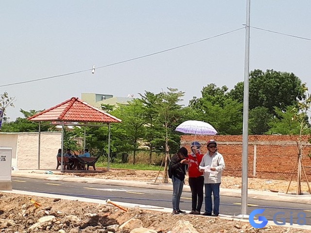 Mơ mua đất đánh con gì để chủ mộng phát lộc chiều nay? Mơ mua đất đánh con gì để chủ mộng phát lộc chiều nay?