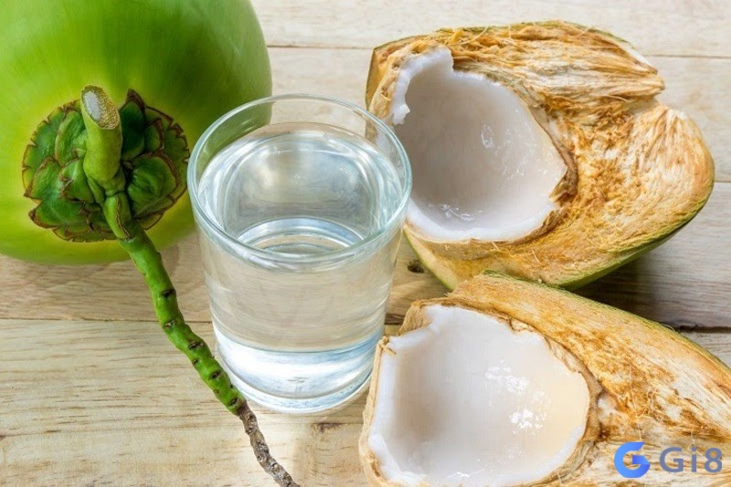 Mơ thấy uống nước dừa là điều quen thuộc mà nhiều người trải qua Mơ thấy uống nước dừa là điều quen thuộc mà nhiều người trải qua