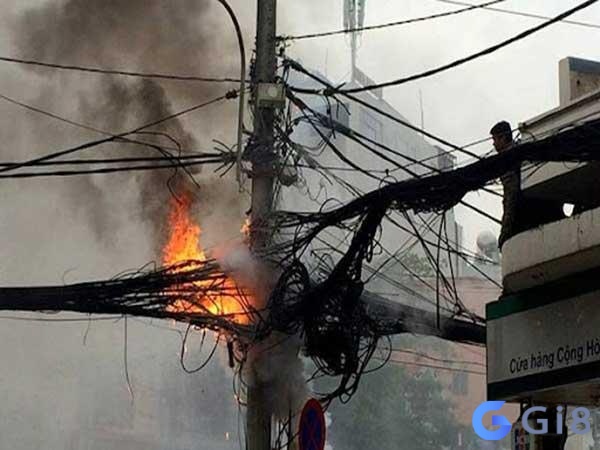 Giải mã để tìm ra điềm báo khi mơ chập điện Giải mã để tìm ra điềm báo khi mơ chập điện
