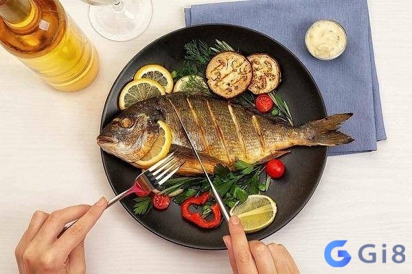 Mơ thấy đang ăn cá cho thấy bạn sắp thăng tiến Mơ thấy đang ăn cá cho thấy bạn sắp thăng tiến