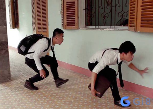 Mơ thấy đi học muộn cùng một người bạn phản ánh nhu cầu về sự hỗ trợ của bạn Mơ thấy đi học muộn cùng một người bạn phản ánh nhu cầu về sự hỗ trợ của bạn