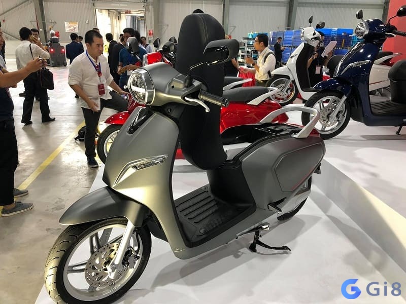 Mơ thấy mua xe đắt tiền còn cho thấy rằng bạn đang cảm thấy tự tin với bản thân Mơ thấy mua xe đắt tiền còn cho thấy rằng bạn đang cảm thấy tự tin với bản thân