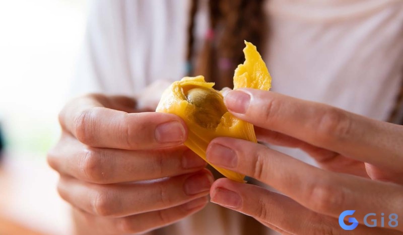Mơ ăn mít một mình chỉ ra cảm giác cô đơn hoặc thiếu thốn trong cuộc sống tình cảm Mơ ăn mít một mình chỉ ra cảm giác cô đơn hoặc thiếu thốn trong cuộc sống tình cảm