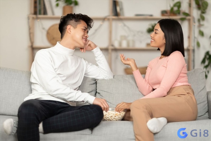 Mơ 2 vợ chồng hạnh phúc biểu thị sự hòa thuận và tình yêu thương trong mối quan hệ Mơ 2 vợ chồng hạnh phúc biểu thị sự hòa thuận và tình yêu thương trong mối quan hệ
