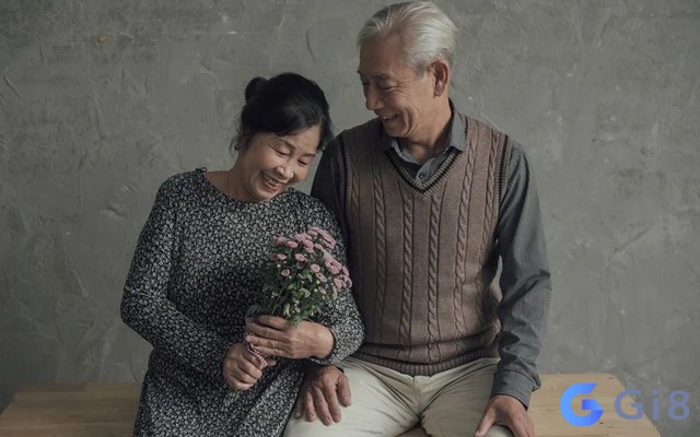 Mơ thấy 2 vợ chồng già tượng trưng cho sự bền vững và lâu dài của tình yêu Mơ thấy 2 vợ chồng già tượng trưng cho sự bền vững và lâu dài của tình yêu