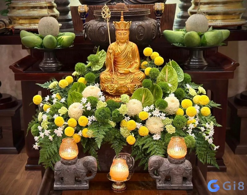 Mơ bàn thờ Phật có nhiều hoa tươi thể hiện sự thịnh vượng và hạnh phúc Mơ bàn thờ Phật có nhiều hoa tươi thể hiện sự thịnh vượng và hạnh phúc