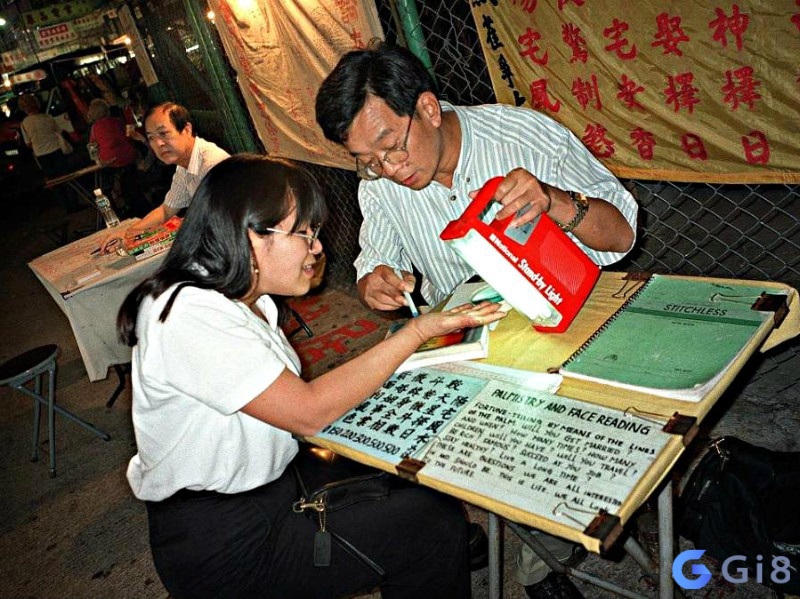 Mơ thấy đi coi bói với người lạ nhắc nhở trong thời gian này bạn nên mở lòng hơn Mơ thấy đi coi bói với người lạ nhắc nhở trong thời gian này bạn nên mở lòng hơn