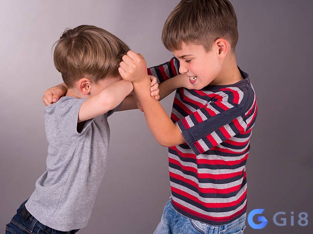 Mơ thấy người khác đánh nhau chứa đựng những ẩn ý tâm linh Mơ thấy người khác đánh nhau chứa đựng những ẩn ý tâm linh