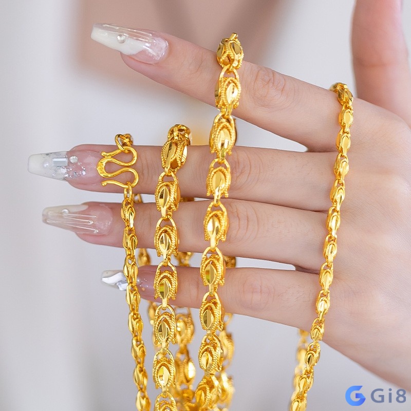 Mơ thấy dây chuyền vàng giả phản ánh sự không trung thực hoặc những sự việc giả dối xung quanh bạn Mơ thấy dây chuyền vàng giả phản ánh sự không trung thực hoặc những sự việc giả dối xung quanh bạn